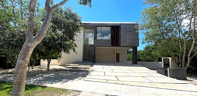 Residencia en Yucatán Country Club, mod. Paseo del Jaguar 229