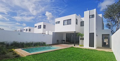 Casa en Arbelia Conkal, mod. A