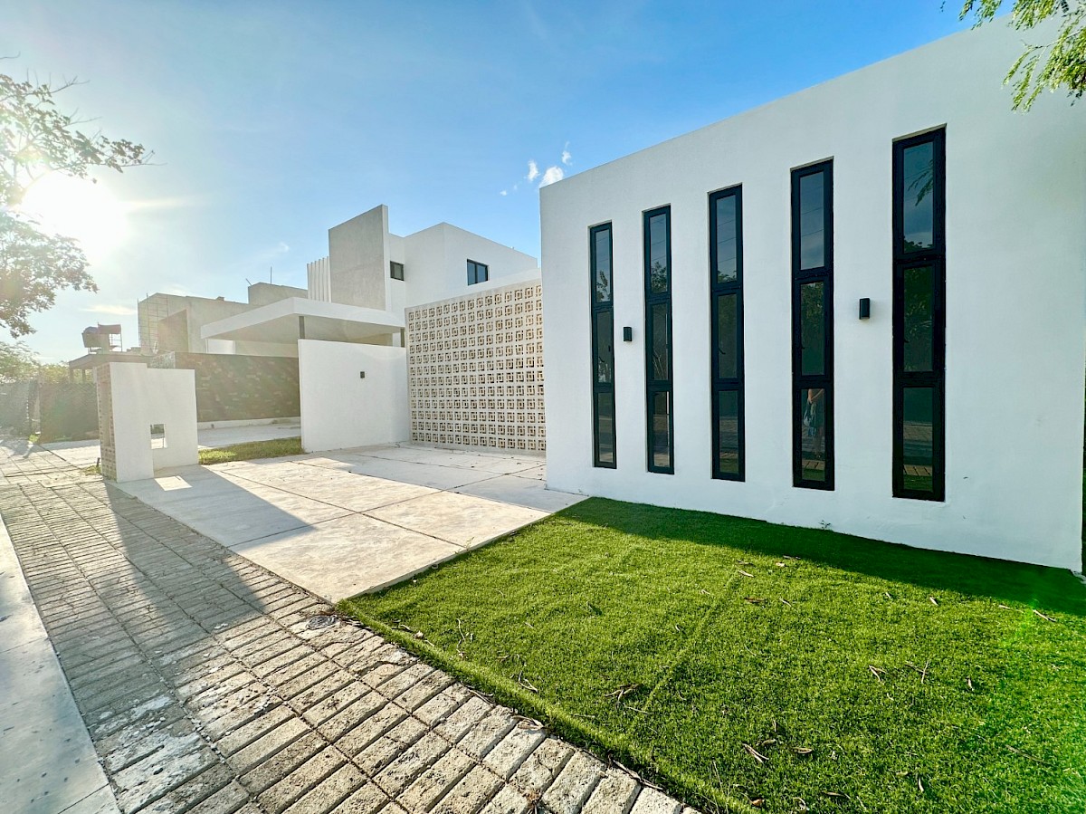 SOLUNA | Residencias en venta dentro de privada