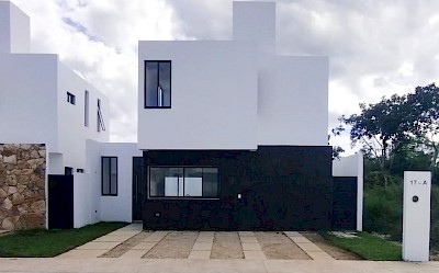 Casa en Tágora Conkal, mod. Ámbar