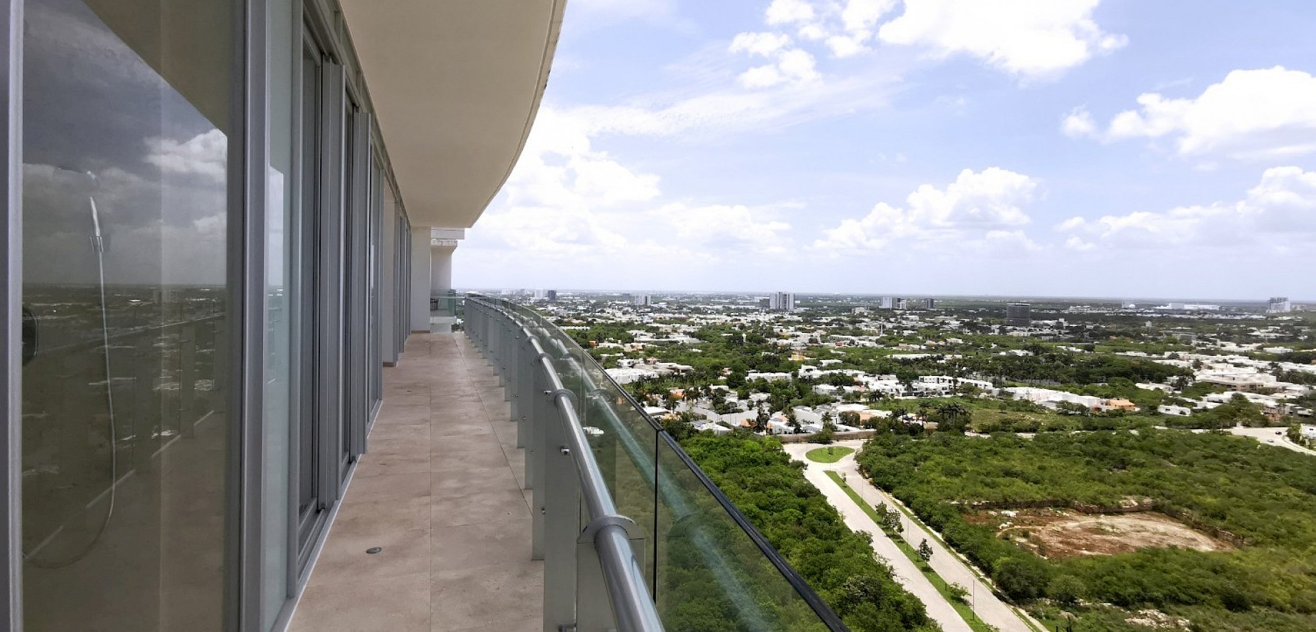 Departamento en Country Towers, mod. 2 hab