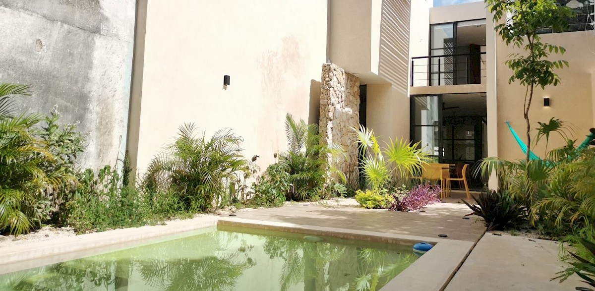 Residencia Santiago, Centro