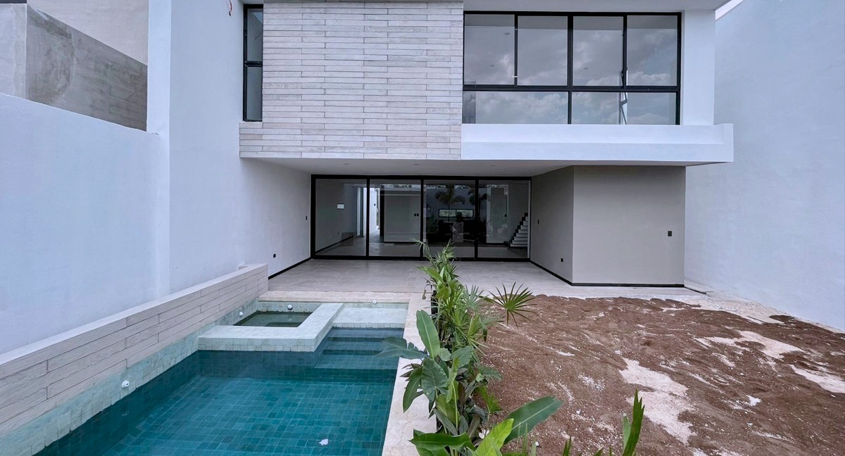 Residencia en Temozón, mod. Arenna