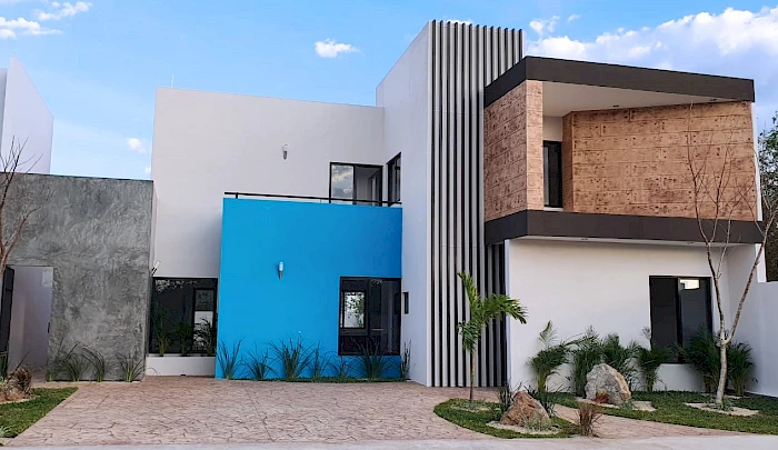 Casa Ajaw Santiago, Centro
