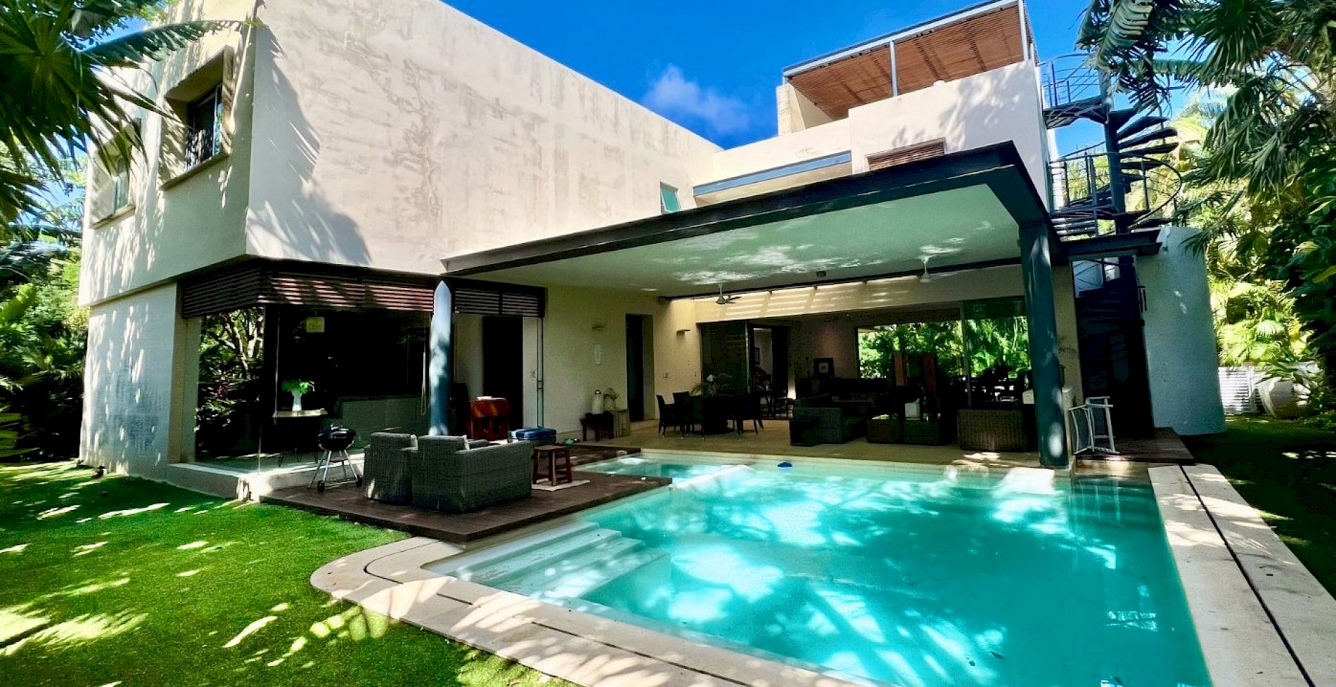 Residencia en Yucatán Country Club, mod.  Xpokin 76